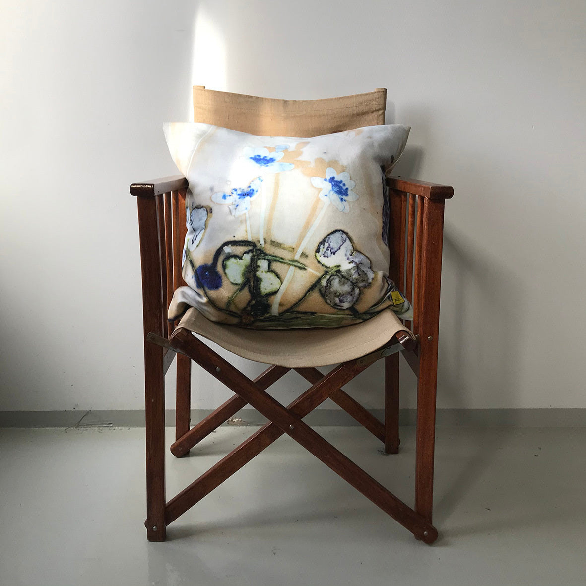 Pude med Blue Windflower